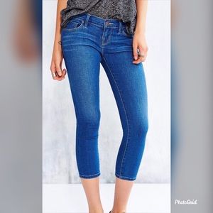 BDG Low Rise Twig Capri Jeans